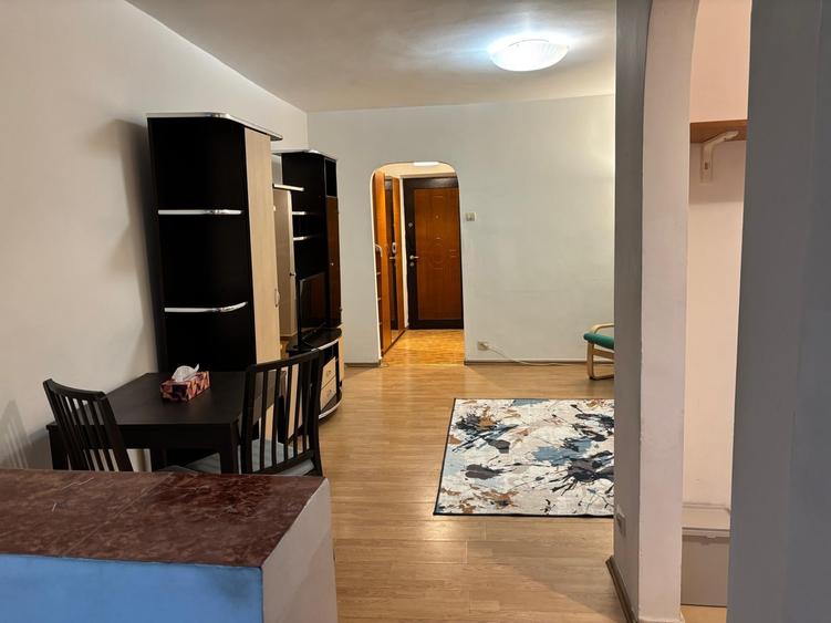 Garsonieră semidecomandată în Bucur Obor