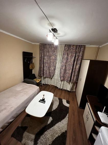 Apartament cu 2 camere decomandat în Mofleni
