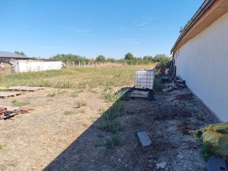 Teren de 1631 mp, în Ianova