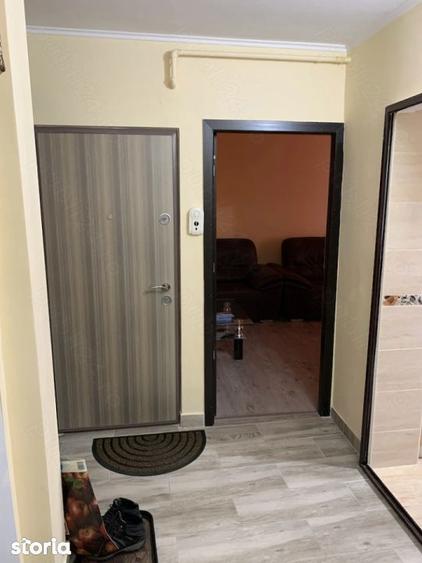 Apartament cu 2 camere decomandat în Republicii