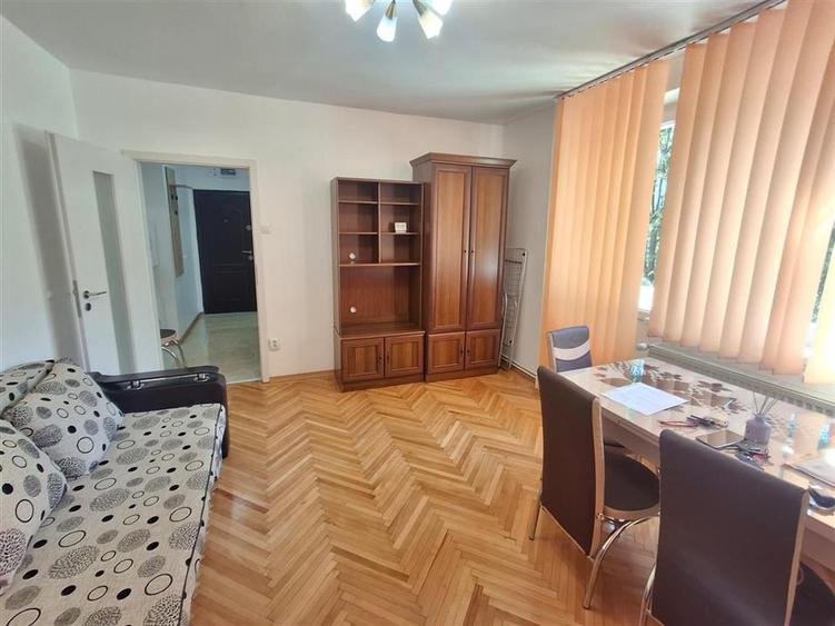 Apartament cu 2 camere nedecomandat în Cedonia