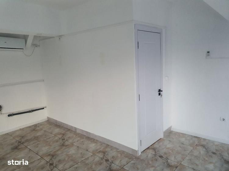 Spațiu comercial, de 46 mp, în Central