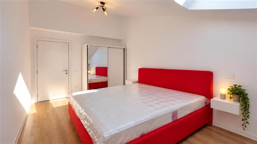 Penthouse cu 3 camere decomandat, mobilat în Bartolomeu