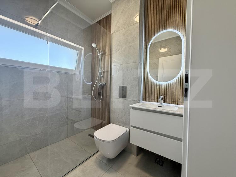 Casă individuală cu 5 camere cu Canalizare în Exterior Est