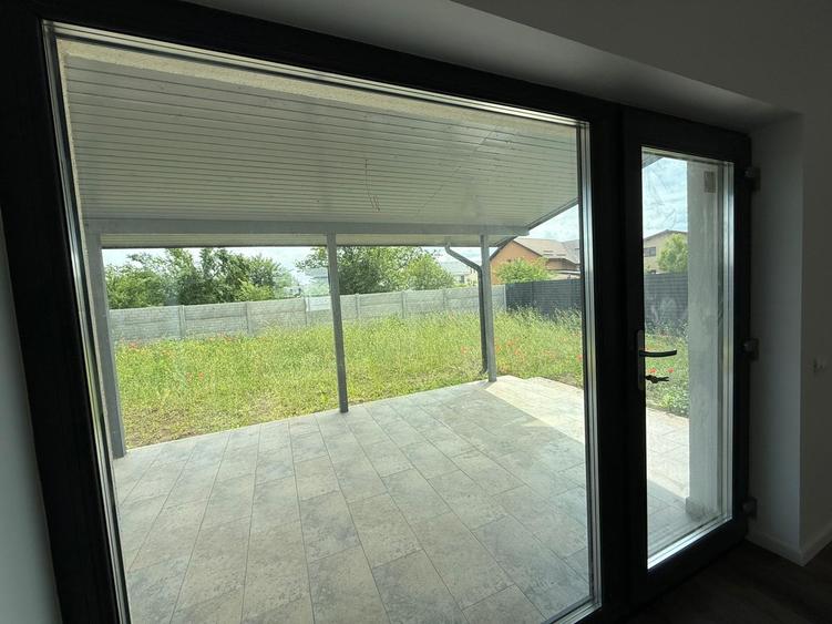 Casă individuală cu 4 camere cu Teren 400 Mp în Prelungirea Ghencea