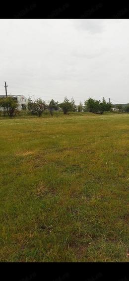 Teren de 2305 mp, în Nord