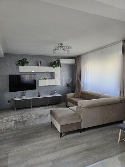 Casă individuală cu 3 camere cu Canalizare în Florești