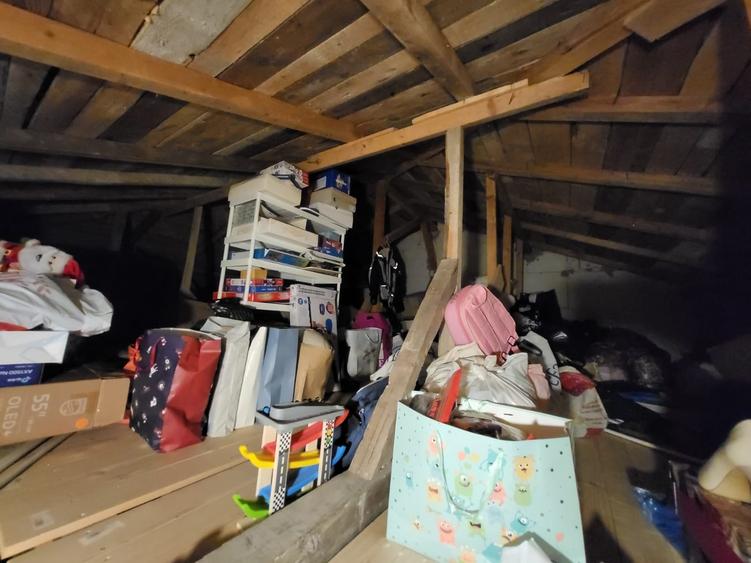 Duplex cu 5 camere cu Canalizare în Sud-Est