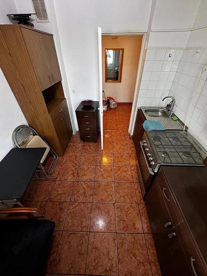 Apartament cu 3 camere decomandat în Complex Studențesc