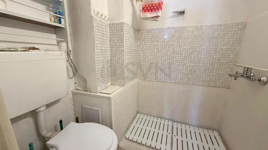 Apartament cu 2 camere decomandat în P-ța Romană