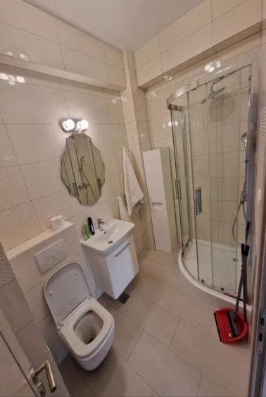 Apartament cu 2 camere în C5