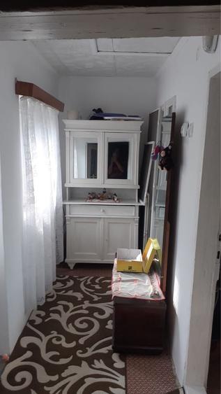 Casă cu 2 camere în Pietroasele