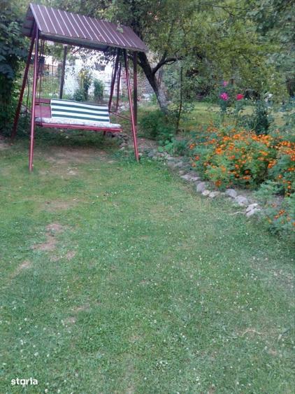 Casă cu 4 camere în Gureni