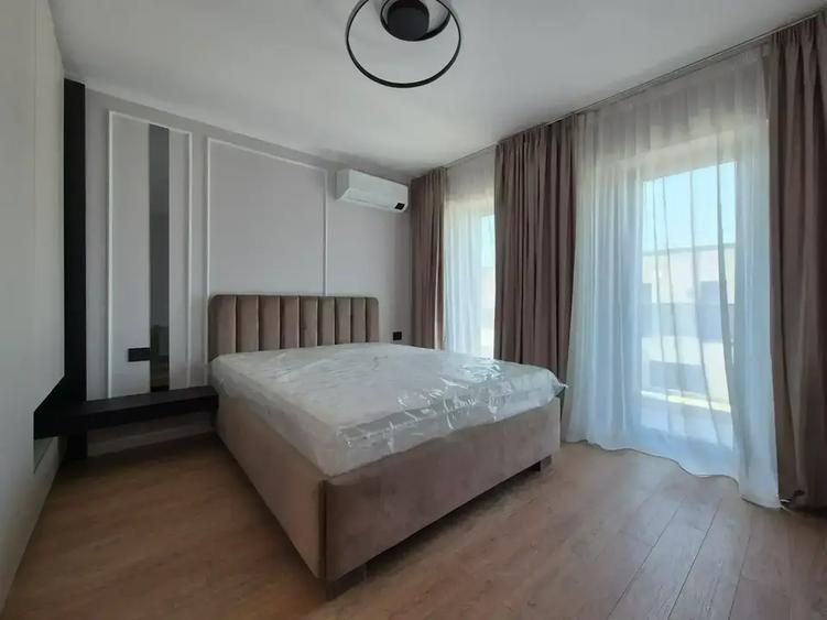 Apartament cu 2 camere decomandat în Titan