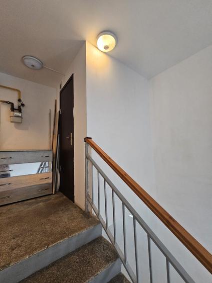 Apartament cu 2 camere semidecomandat în Barieră