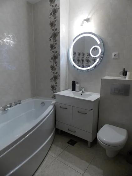 Apartament cu 2 camere decomandat, mobilat în Central
