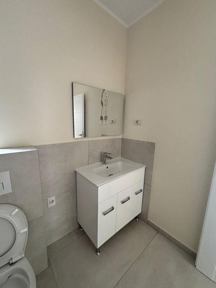 Apartament cu 4 camere decomandat în Giroc