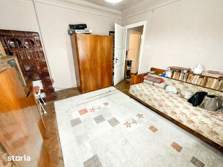 Apartament cu 3 camere decomandat în Central