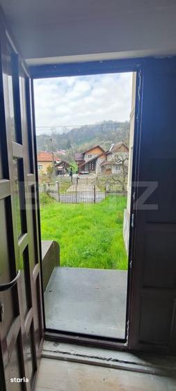 Casă cu Teren 1755 Mp în Malu cu Flori