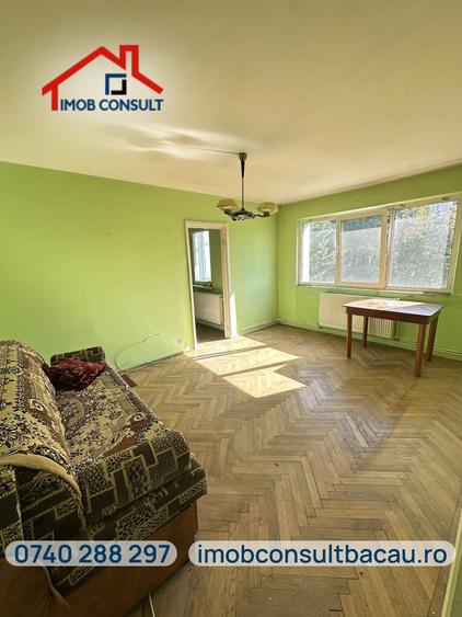 Apartament cu 3 camere semidecomandat în Orizont