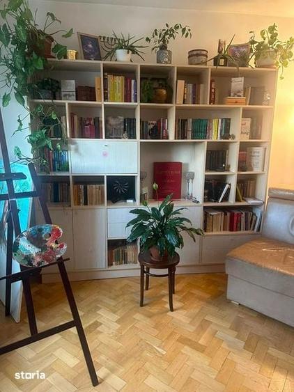 Apartament cu 3 camere decomandat în Titan