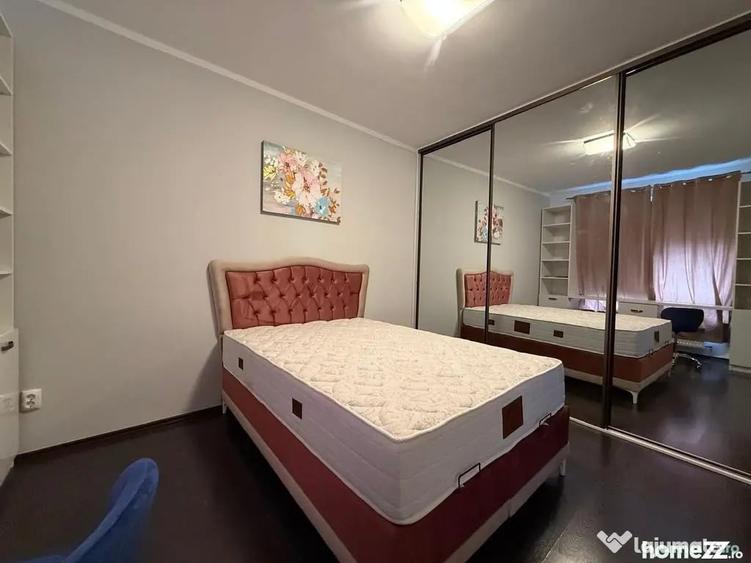Apartament cu 3 camere decomandat în Faleză