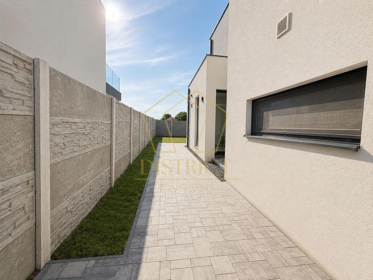 Duplex cu 4 camere cu Canalizare în Giroc