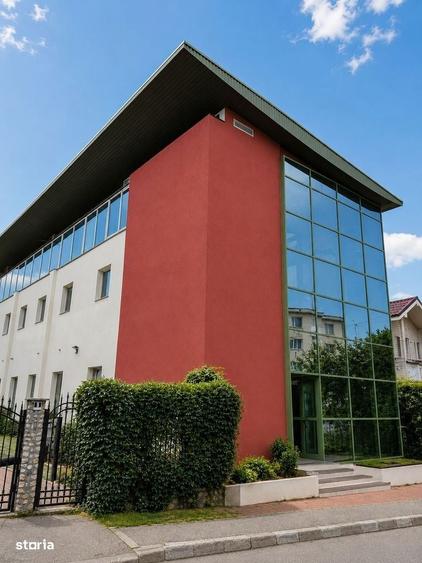 Spațiu comercial, de 600 mp, în Central