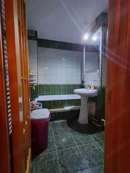 Apartament cu 3 camere decomandat în Metalurgie