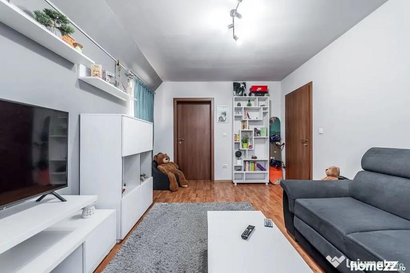 Casă cu 5 camere cu Teren 600 Mp în Aradul Nou