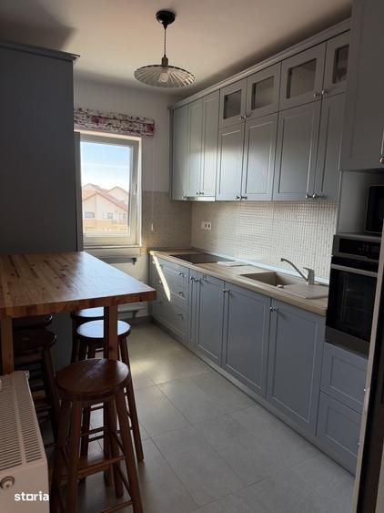 Apartament cu 3 camere în Bună Ziua