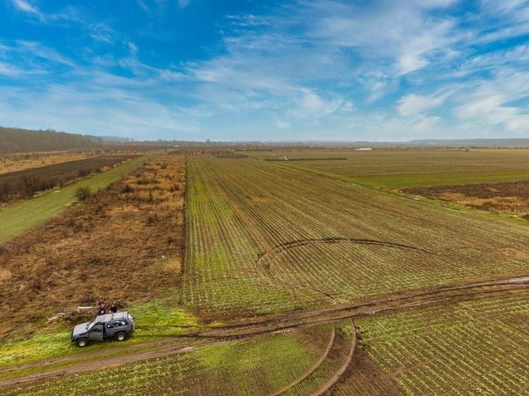 Teren Construcții intravilan de 5040 mp, în Săbăreni