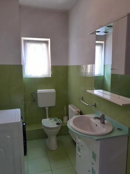 Proprietar inchiriez apartament spa?ios 3 camere + garaj zona Pia?a Spitalului - 8