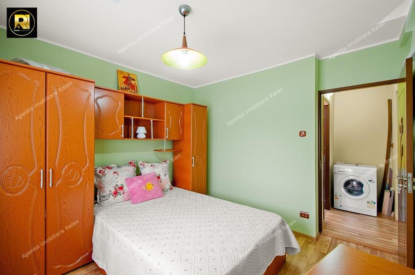 Apartament cu 2 camere decomandat în Micro 17