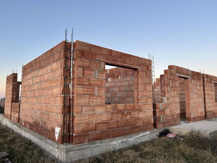 Casă cu 4 camere în Cihei