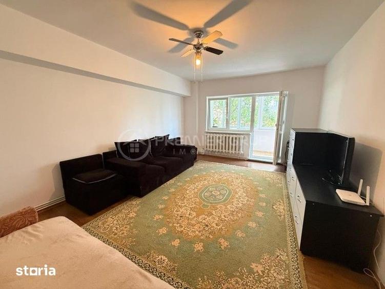 Apartament cu 4 camere decomandat în Păcurari