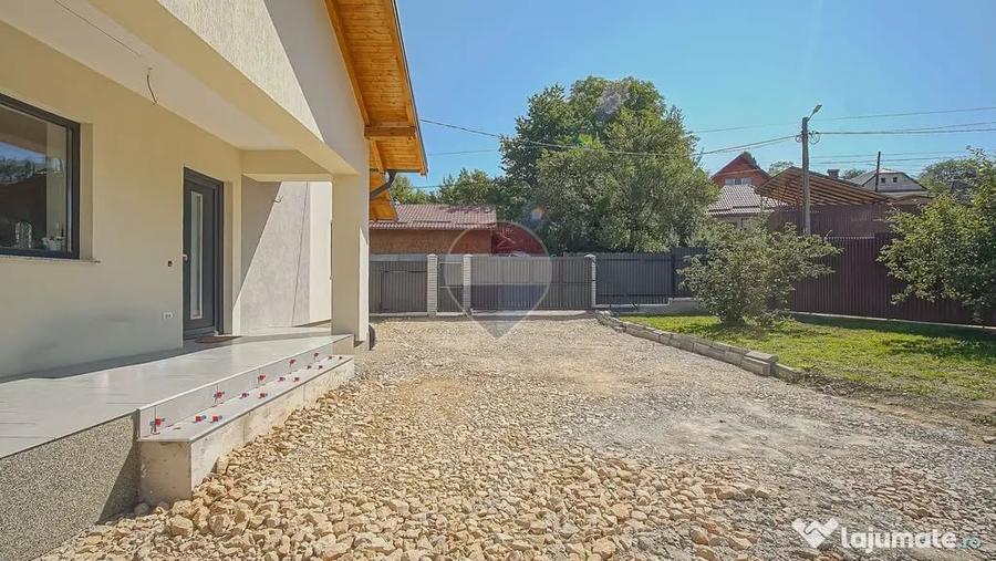 Casă cu 3 camere cu Teren 426 Mp în Tărlungeni