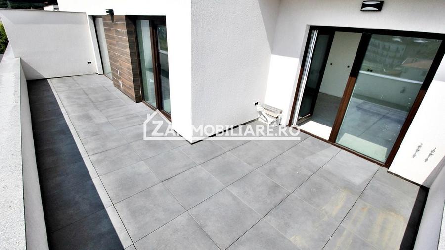 Apartament cu 3 camere decomandat în Unirii