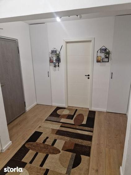Apartament cu 3 camere decomandat în Decebal
