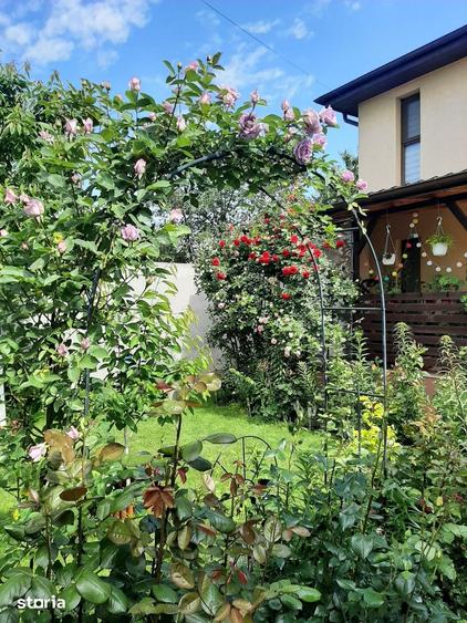 Casă cu 5 camere cu Teren 300 Mp în Chiajna