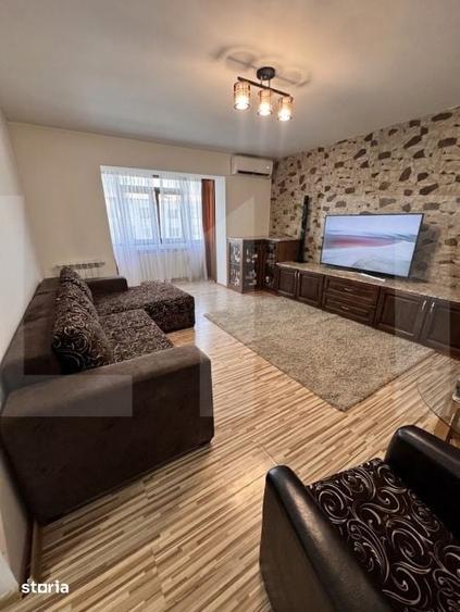 Apartament cu 3 camere decomandat în Central