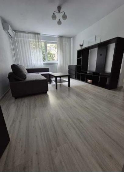 Apartament cu 2 camere semidecomandat în Pantelimon