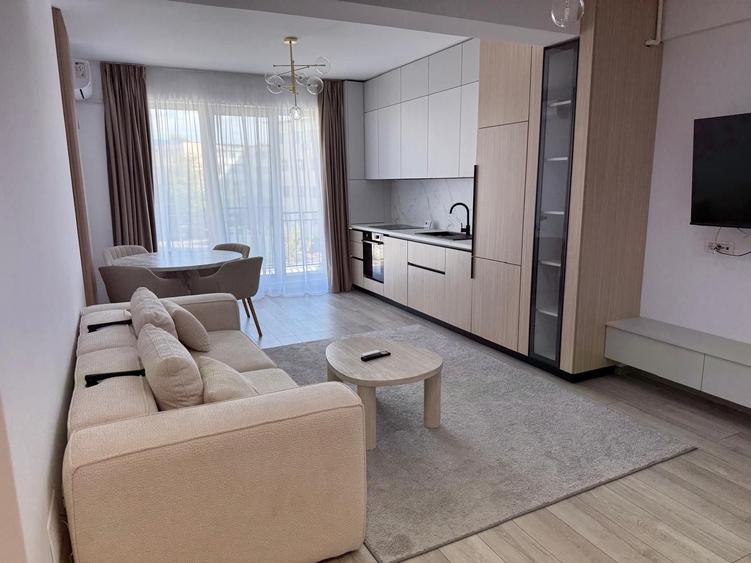Apartament cu 2 camere decomandat în Ultracentral