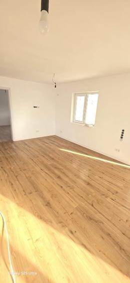 Casă individuală cu 3 camere cu Garaj în Ciurea