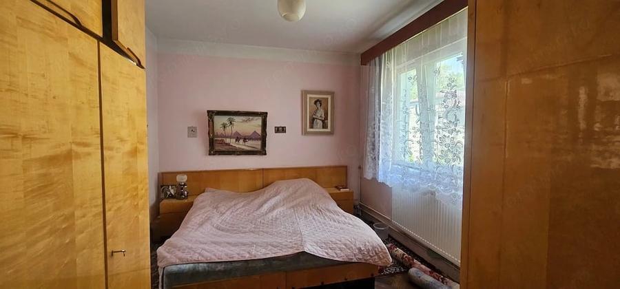 Casă cu Teren 365 Mp în Central