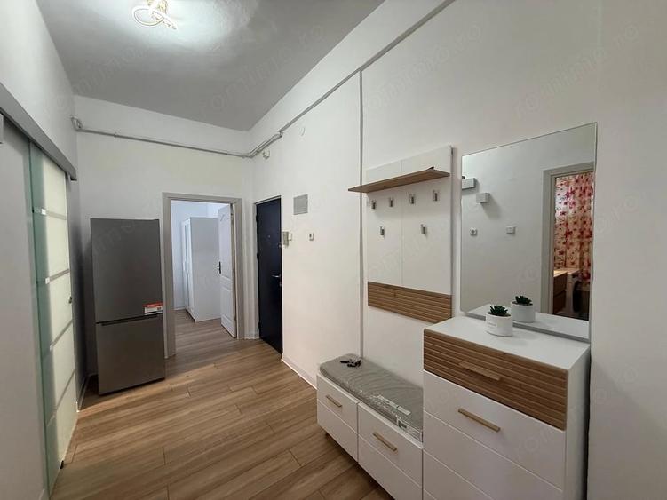 Apartament cu 3 camere semidecomandat în Ultracentral