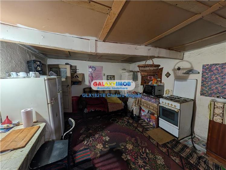 Casă cu 3 camere cu Teren 1400 Mp în Frumușani
