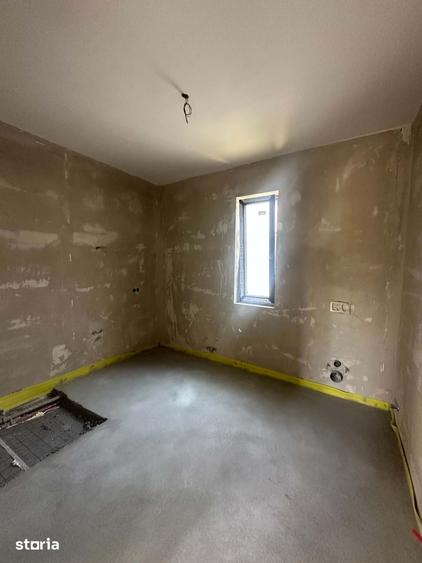 Casă cu 4 camere cu Teren 480 Mp în Central