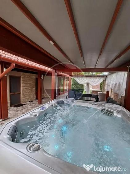 Casă cu 5 camere cu Teren 2687 Mp în Mădăras