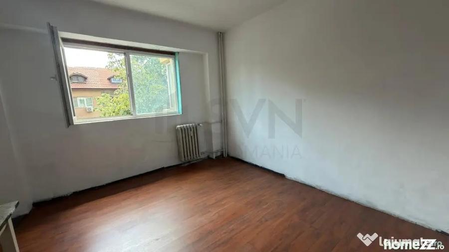 Apartament cu 3 camere decomandat în Lacul Tei